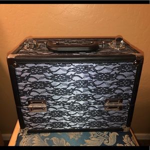 Caboodles Make Up Train Case